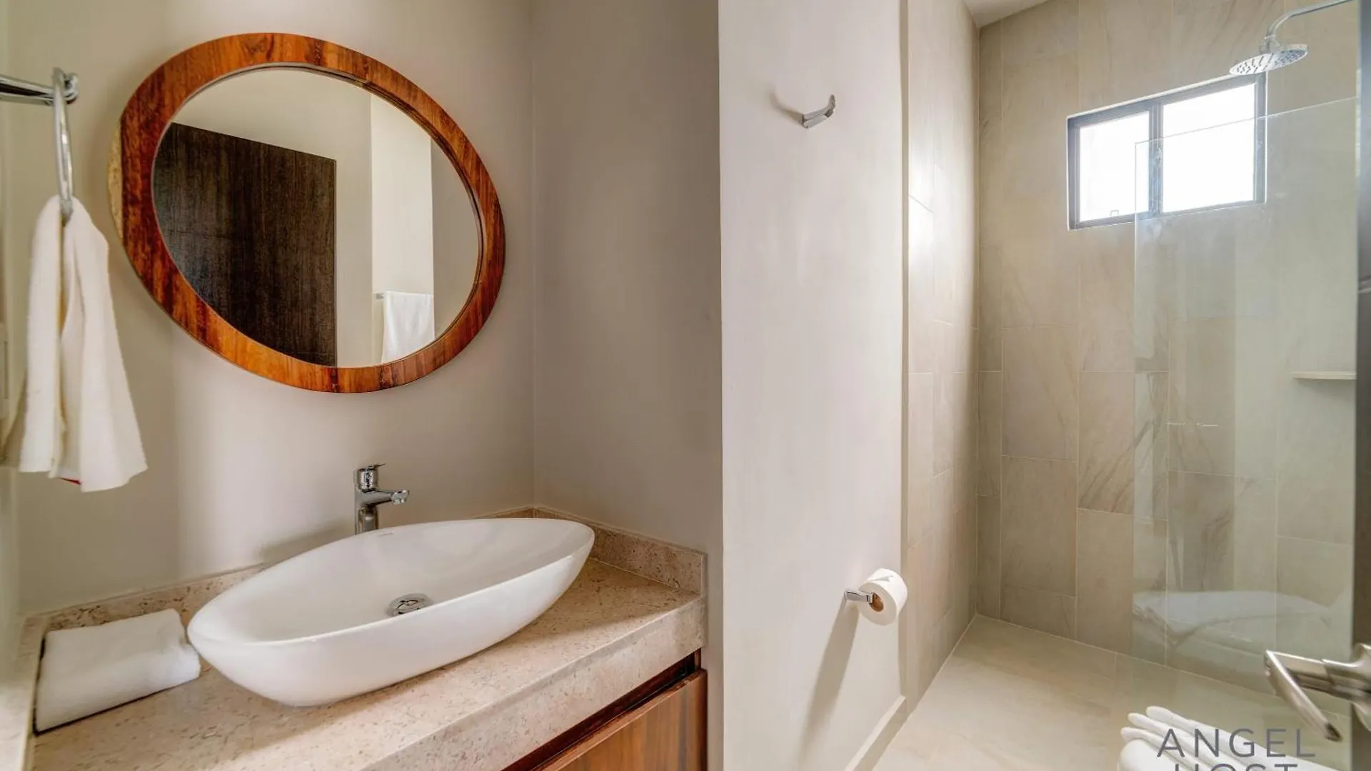 Tranquil Stay Onsite Pool Gym And Playground Playa del Carmen 0*,  México
